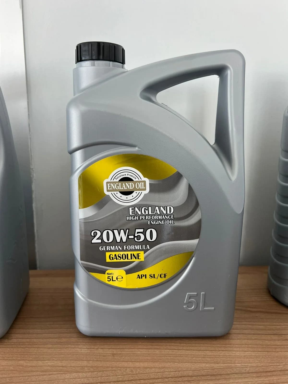 England Oil 20W-50 benzinli motor yağı 5 litre gri bidon